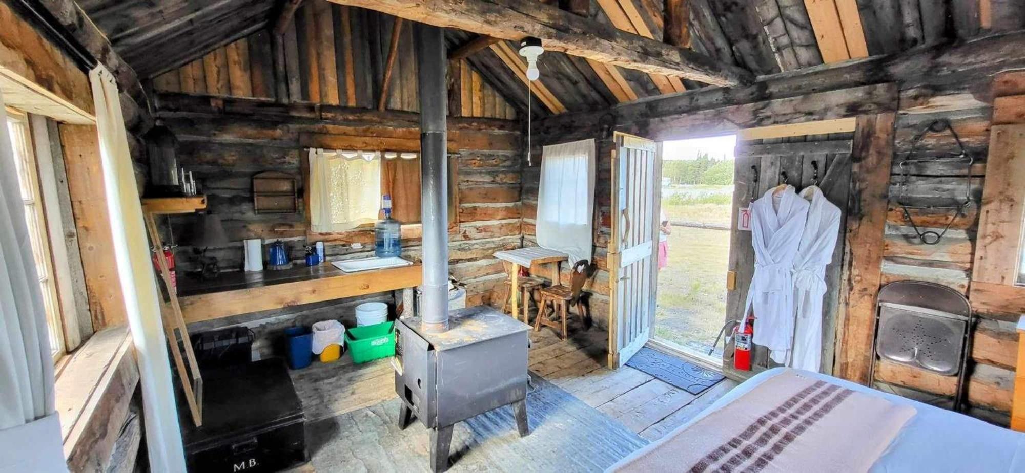 Mount Logan Ecolodge & Retreat Center 海恩斯章克申 外观 照片