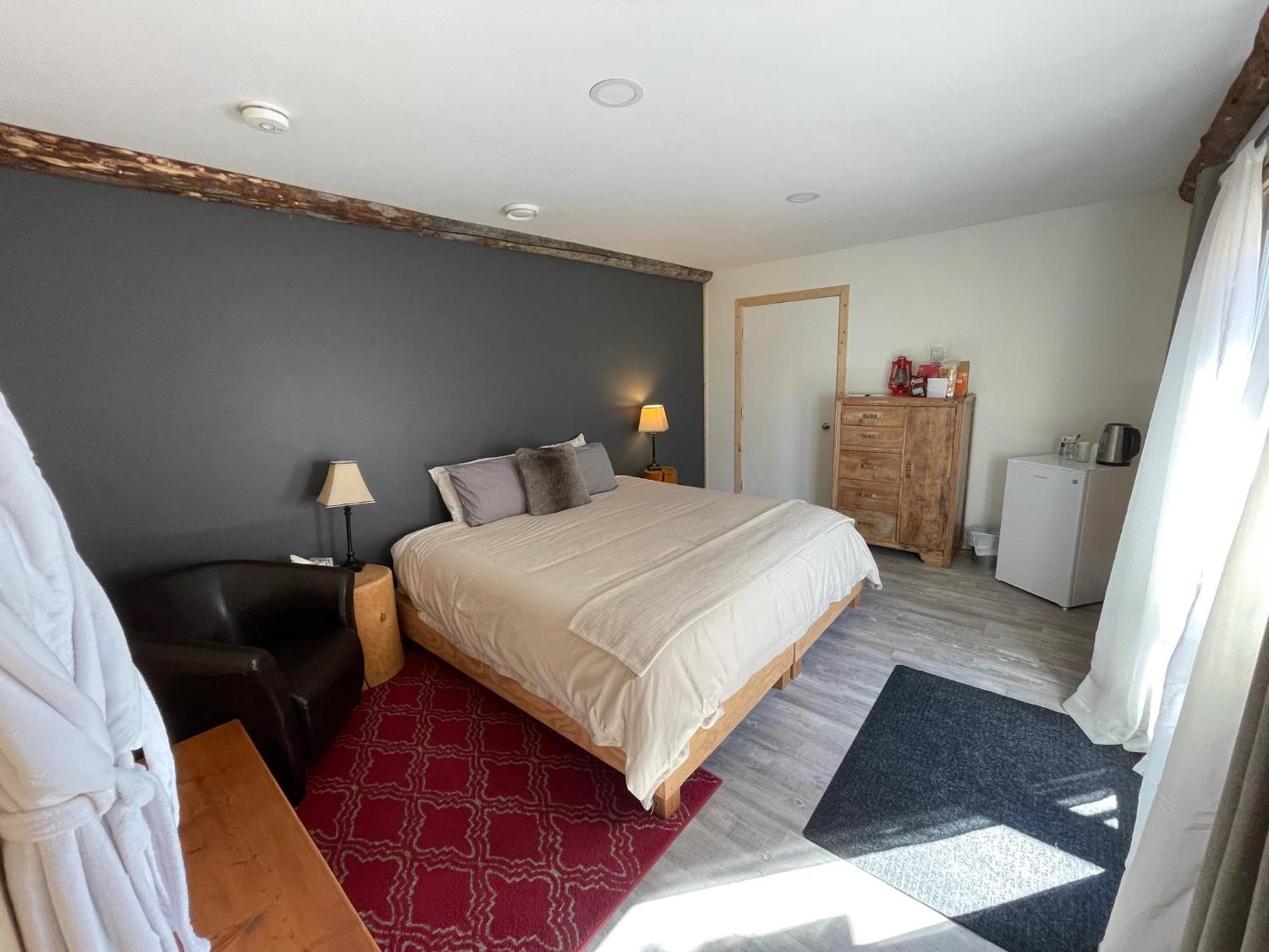 Mount Logan Ecolodge & Retreat Center 海恩斯章克申 外观 照片