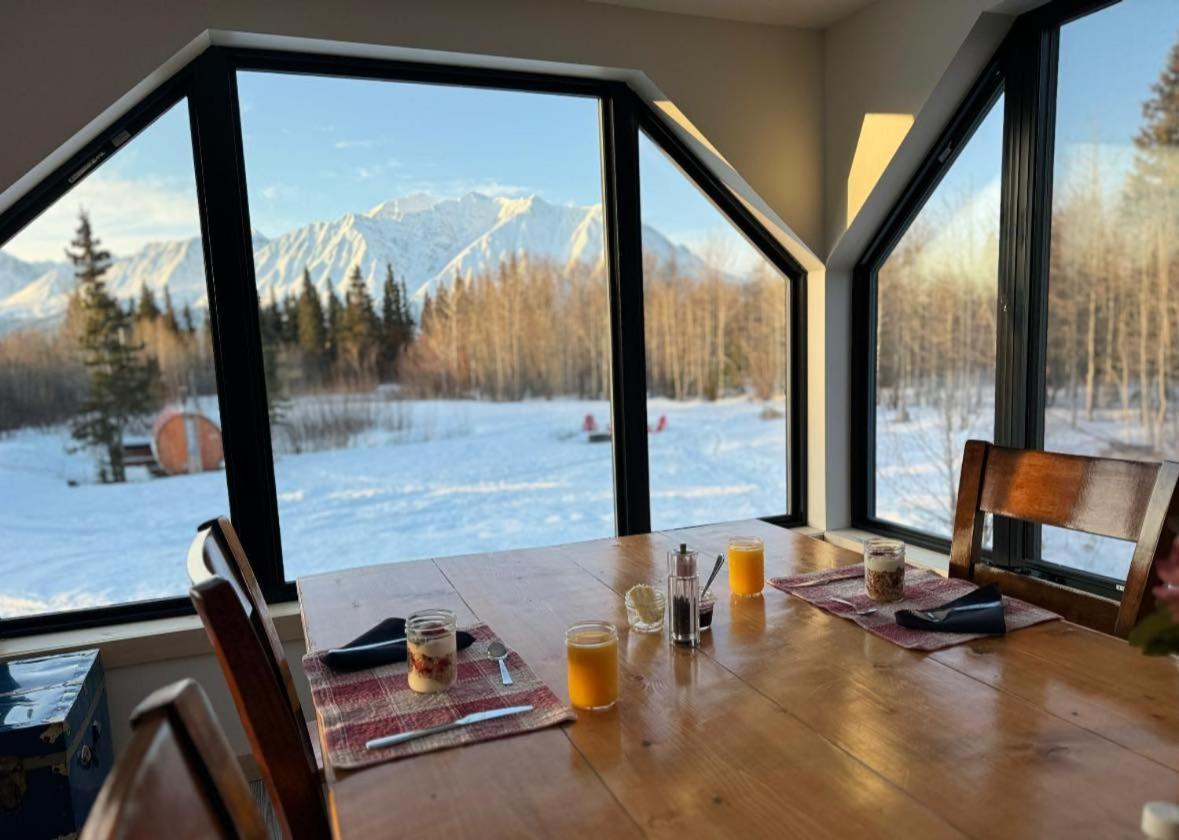 Mount Logan Ecolodge & Retreat Center 海恩斯章克申 外观 照片
