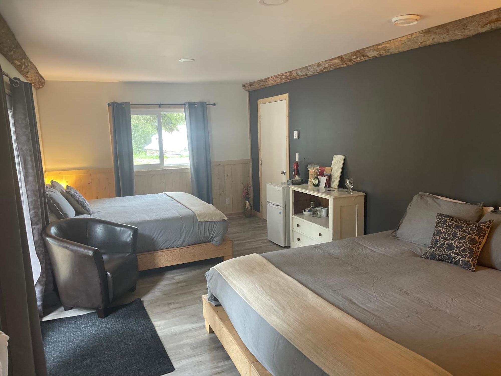 Mount Logan Ecolodge & Retreat Center 海恩斯章克申 外观 照片