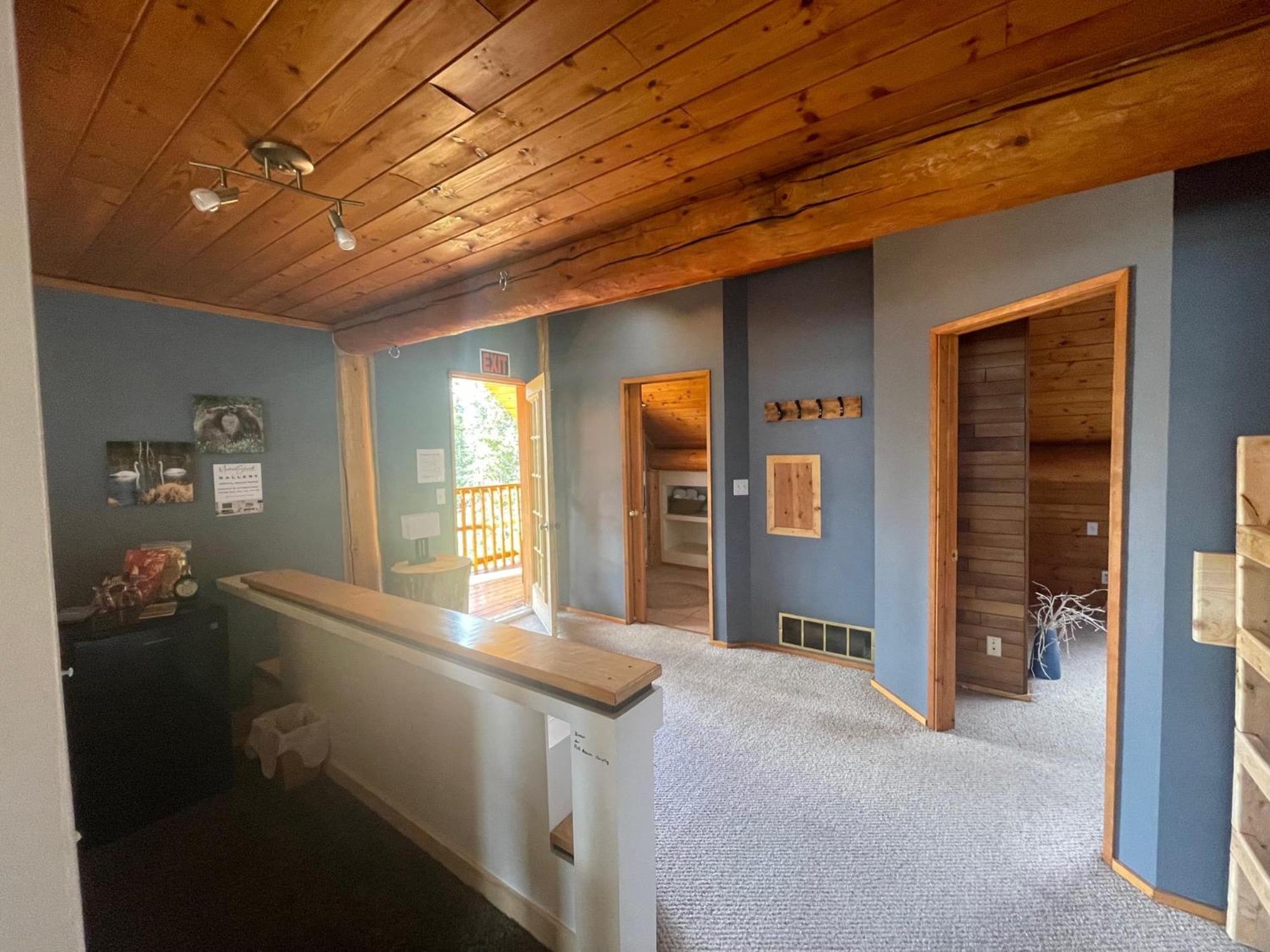 Mount Logan Ecolodge & Retreat Center 海恩斯章克申 外观 照片